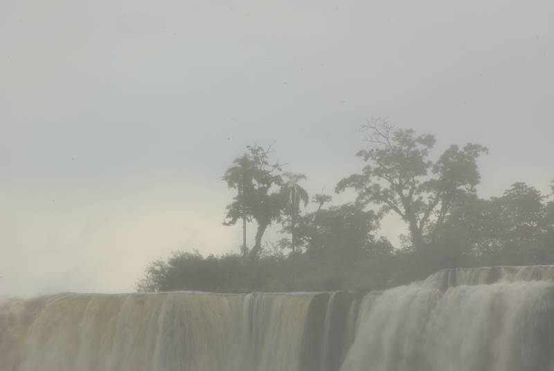 Iguazu falls.
